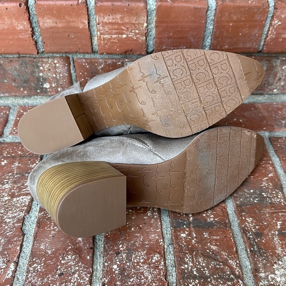 BC Footwear Taupe Cutout Ankle Bootie Women's Size 9.5 - Picture 7 of 7